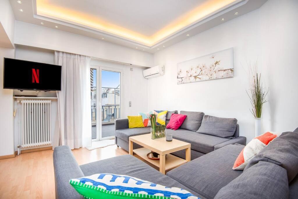 Modern Spacious Apt In Athènes Extérieur photo